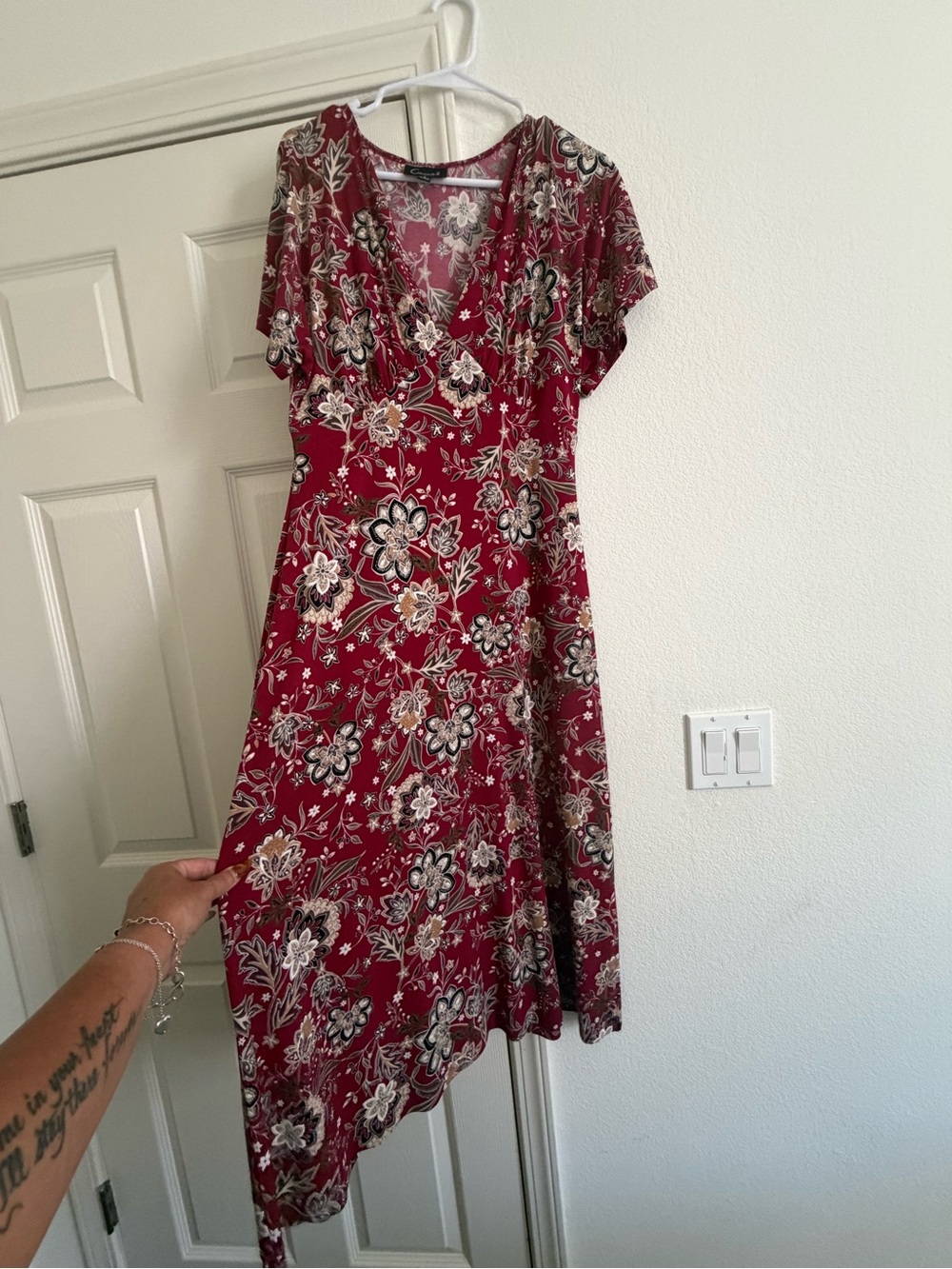 NWOT connected apparel Red Floral 
V-Neck Dress